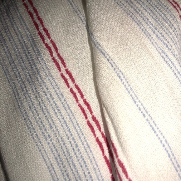 Forever  21 size medium white striped cold shoulder top - Picture 6 of 8